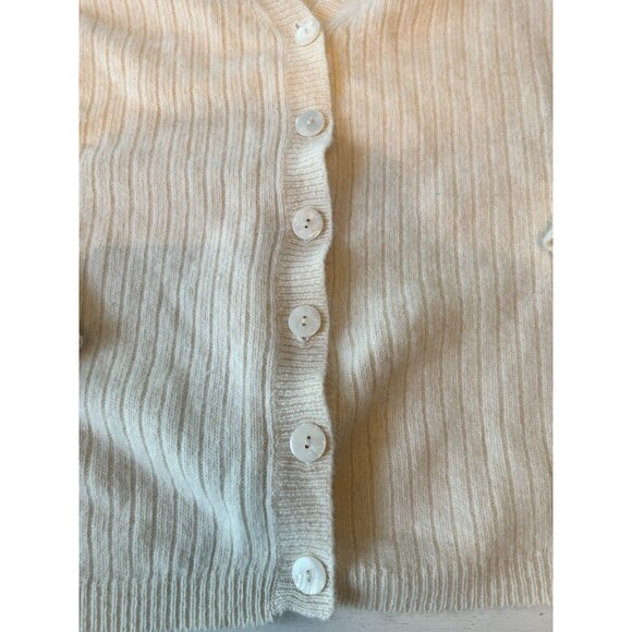 Vintage Yarnworks Woman’s Small Lambswool Angora Cardigan Sweater Pearl Button - Picture 3 of 4